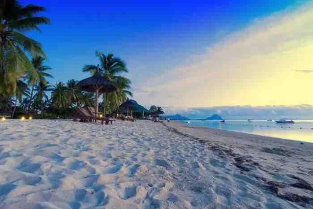 Modern Flat In Flic En Flac-Walk To The Beach Экстерьер фото